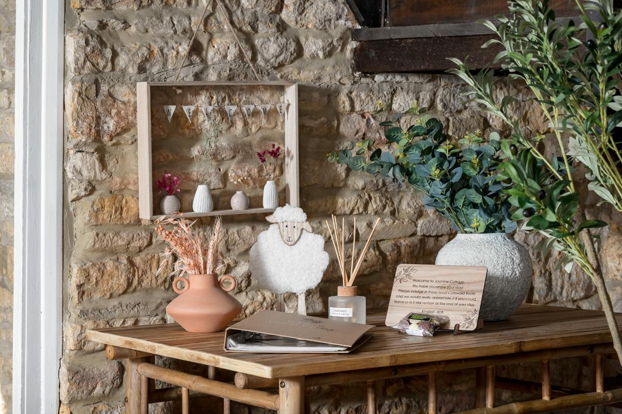 Bourton Scandi Chic Authentic Cottage Bagian luar foto