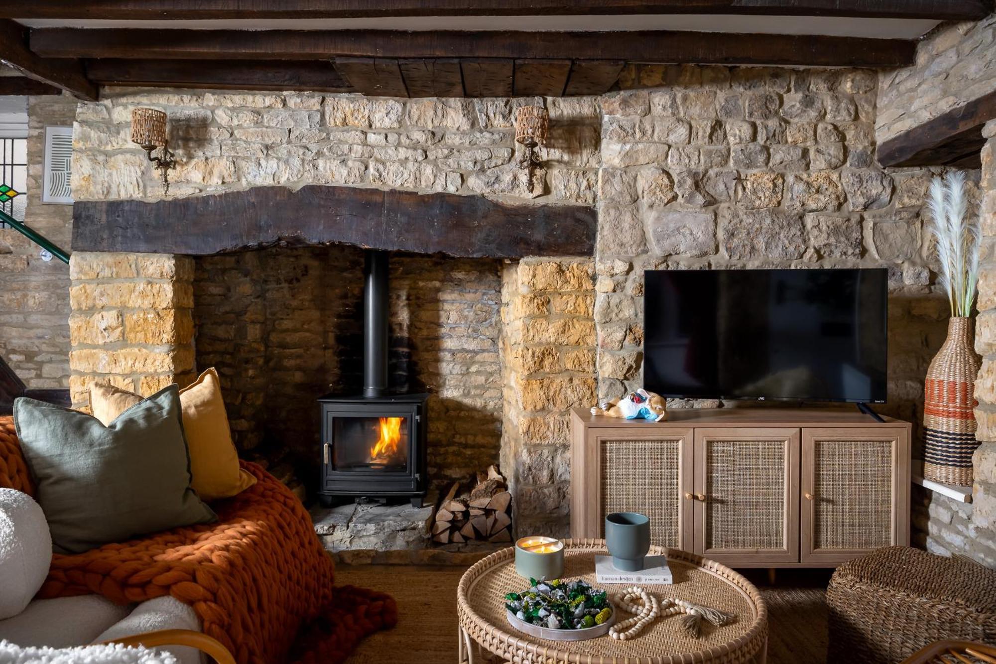 Bourton Scandi Chic Authentic Cottage Bagian luar foto