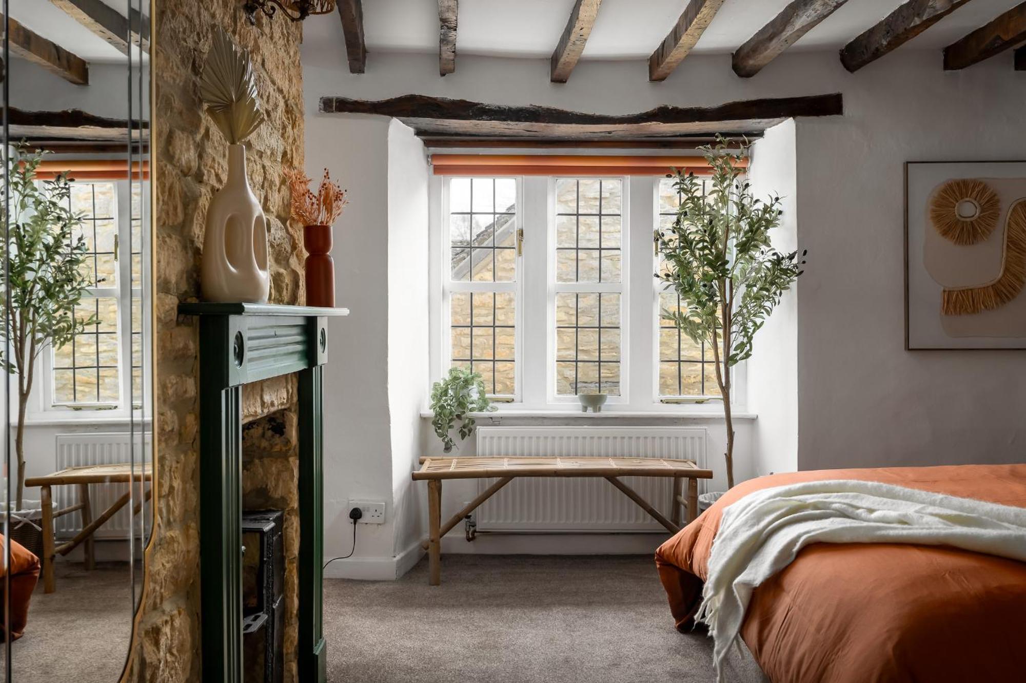 Bourton Scandi Chic Authentic Cottage Bagian luar foto
